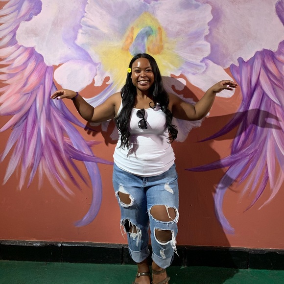 Meet the Posher, Audrey ✨ - Picture 6 of 8